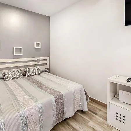 Cozy In With Kitchenette *