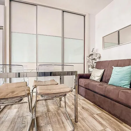Cozy In With Kitchenette